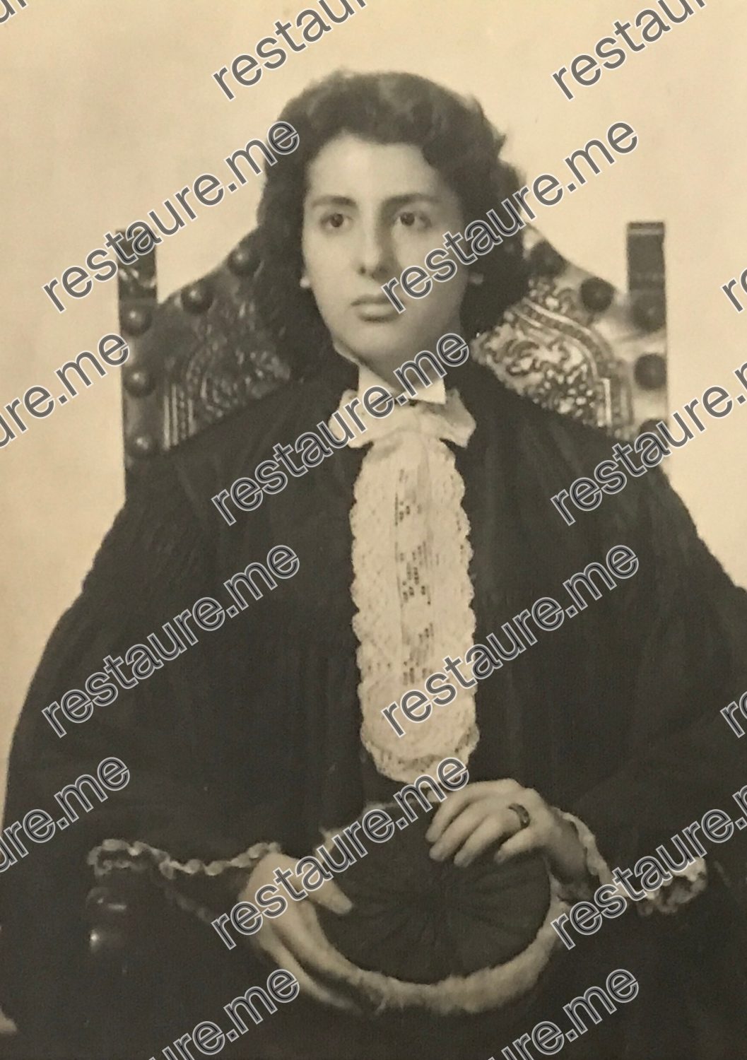 Anna Maria R Teixeira